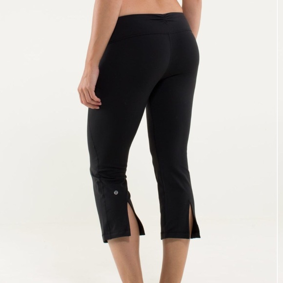 Lululemon Gather and Crow Slit Crop - Picture 2 of 6